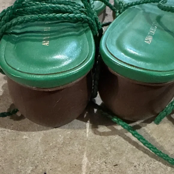 🦄🦄 ANN TAYLOR Emerald Green Strappy Sandals - Picture 3 of 6